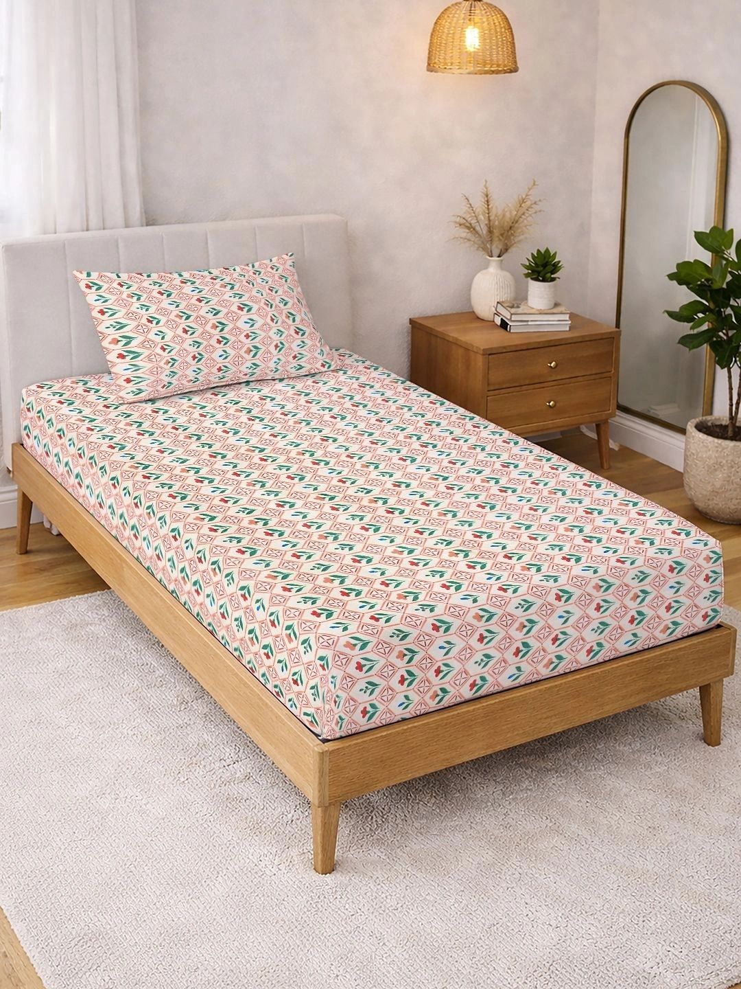 KLOTTHE Cream-Coloured & Pink Floral 300 TC Single Bedsheet with 1 Pillow Covers