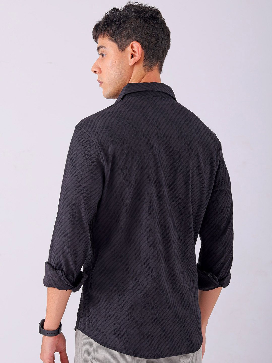 The Indian Garage Co Men Slim Fit Textured Jacquard Resortwear Shirt