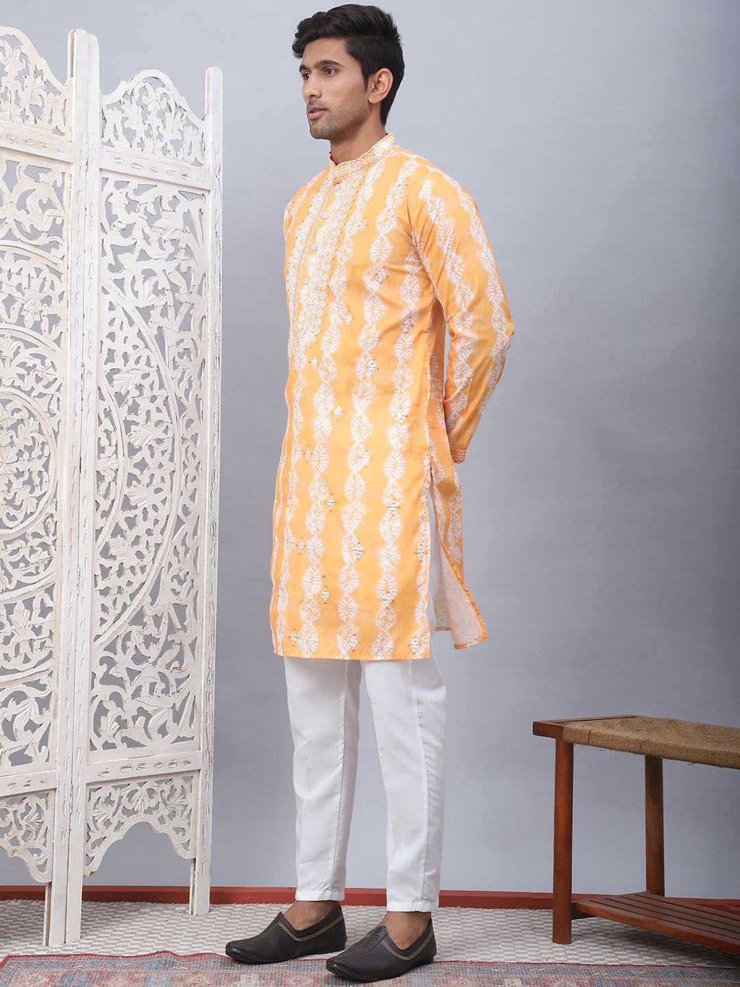 Jompers Ethnic Motifs Dyed Embroidered Mandarin Collar Sequinned Straight Kurta & Pyjamas
