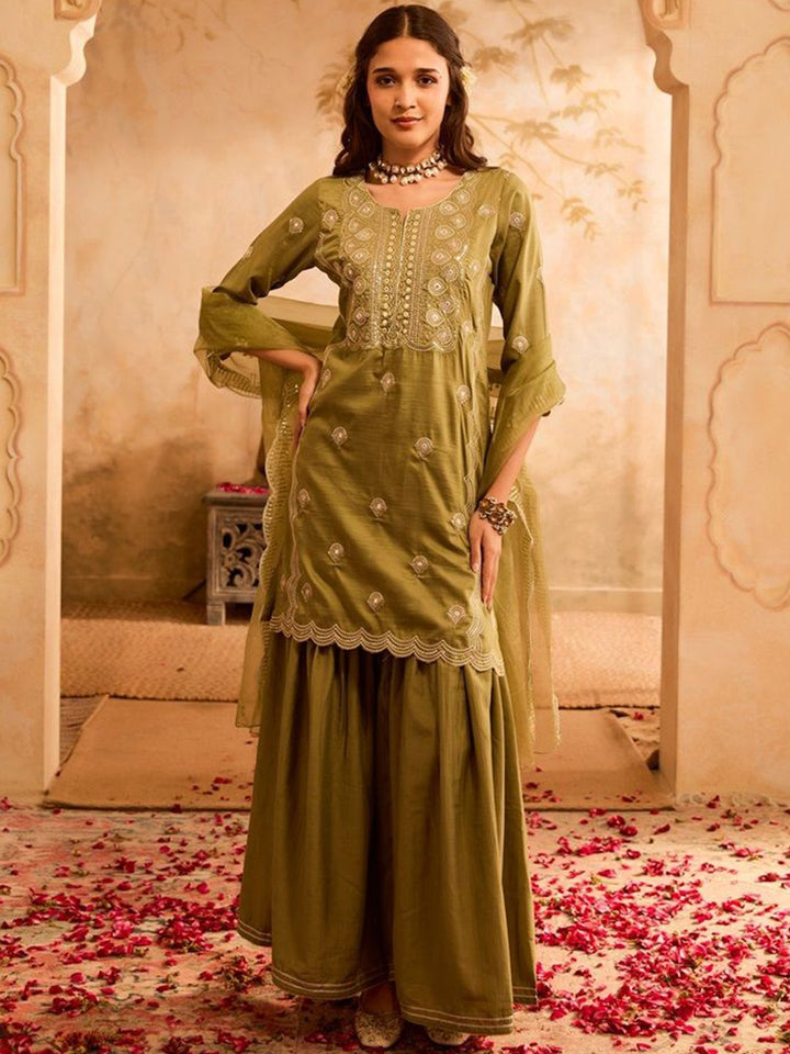 Bani Women Floral Embroidered Sequinned Straight Kurta with Palazzos & Dupatta