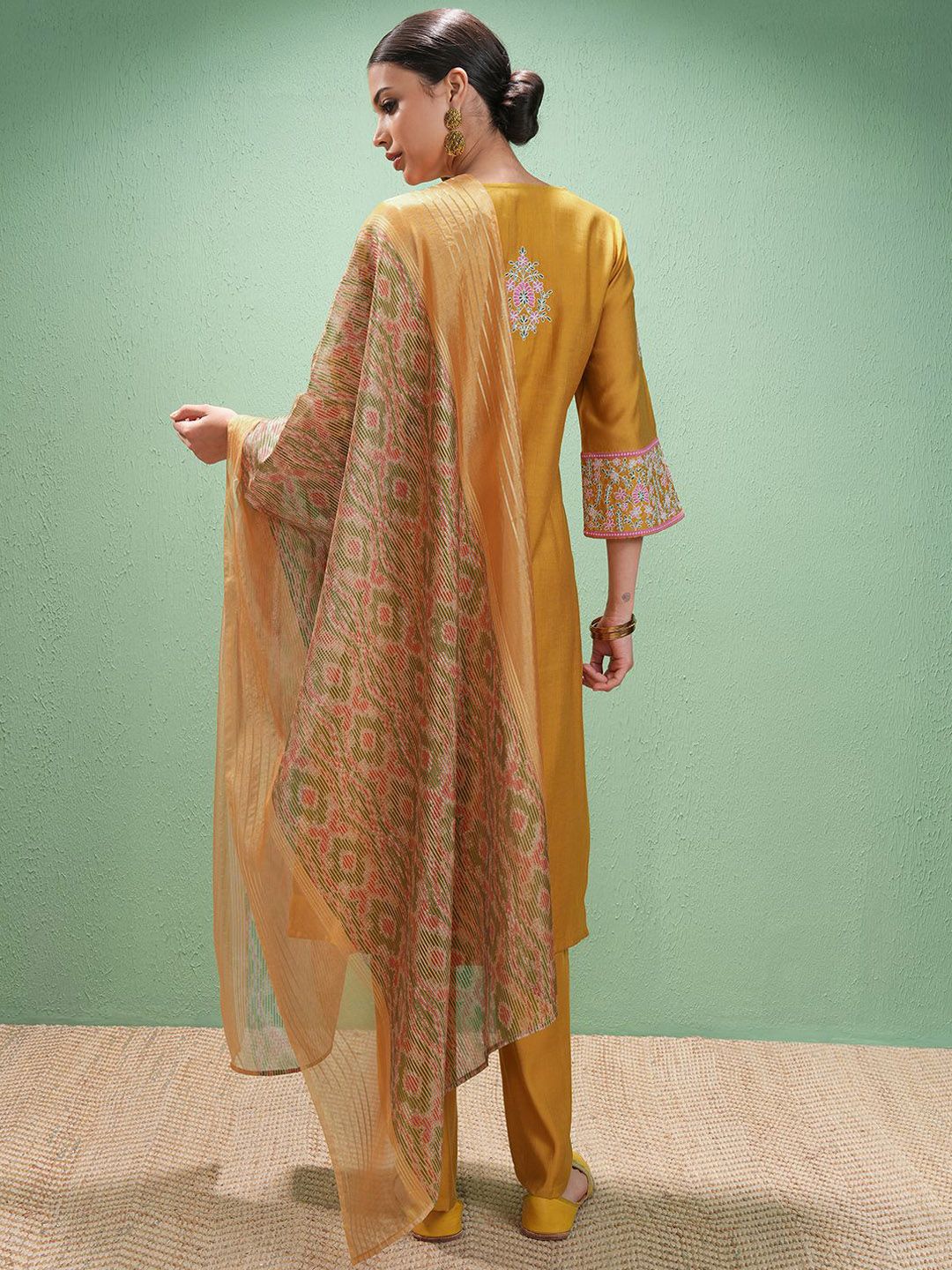 Vishudh Women Ethnic Motifs Embroidered Regular Thread Work Kurta with Trousers & With Dupatta