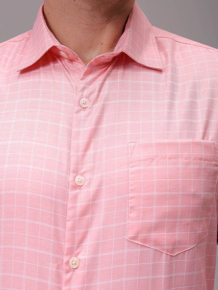 The Indian Garage Co. X Luxe Men Slim Fit Opaque Checked Formal Shirt