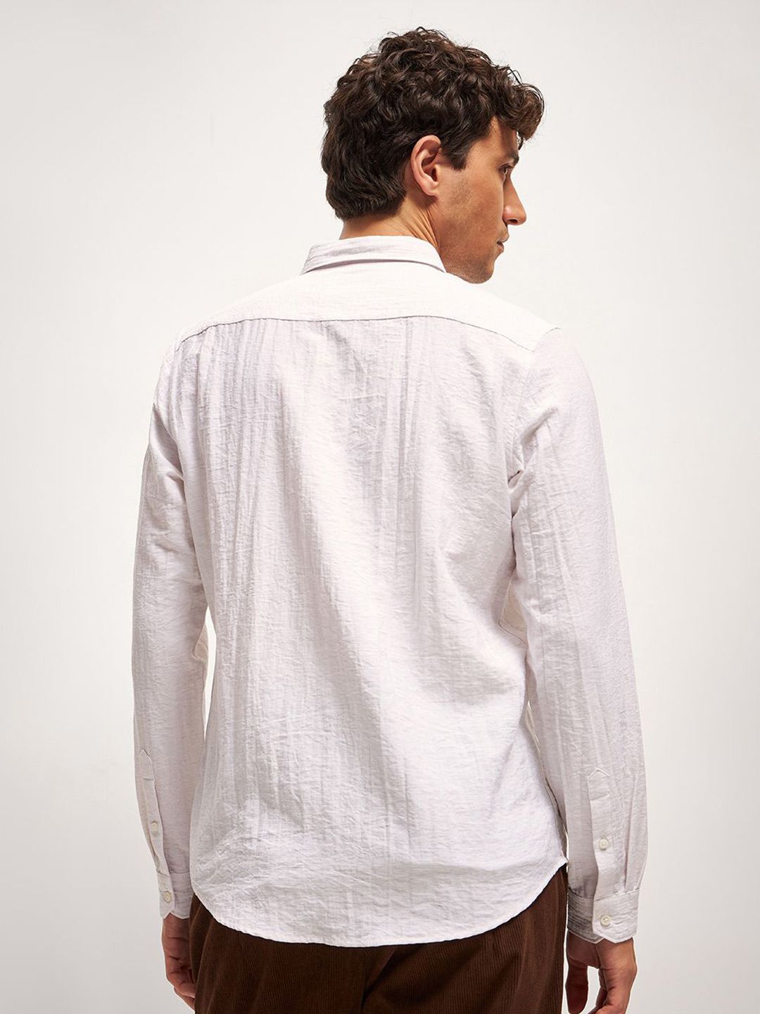 THE BEAR HOUSE Men Slim Fit Solid Casual Shirt