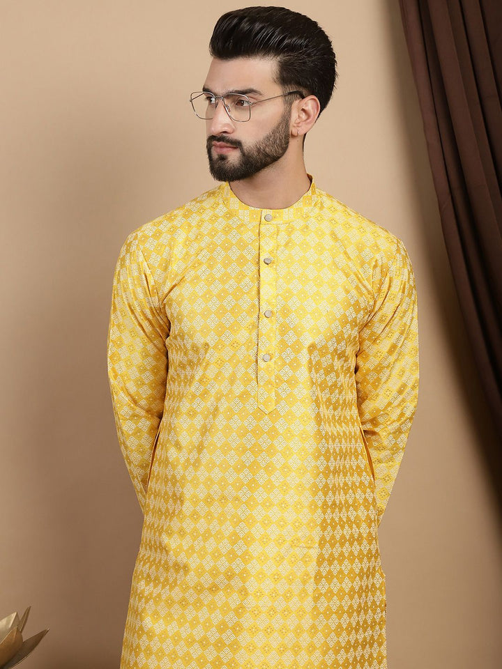 Anouk Floral Printed Mandarin Collar Regular Straight Kurta With Churidar