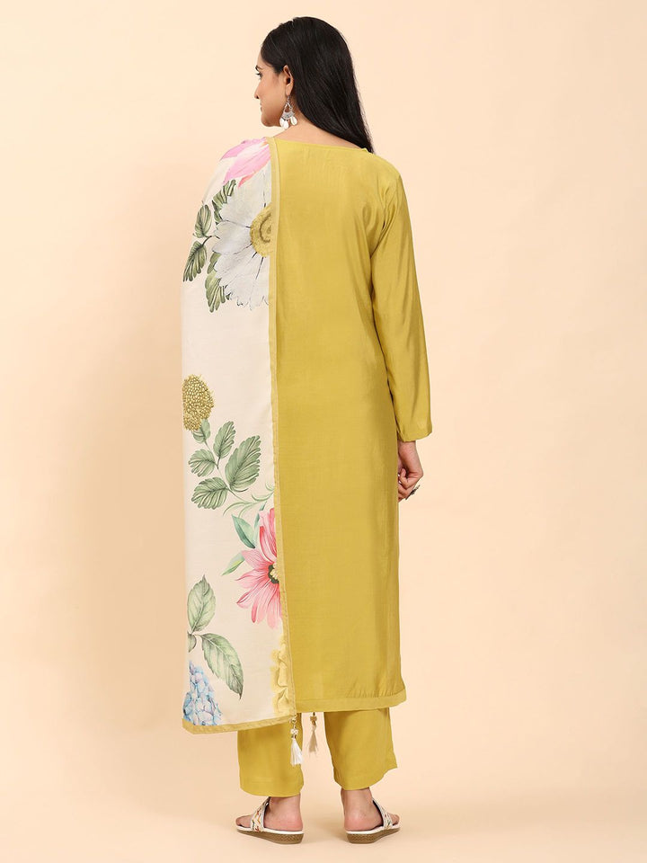 Mamicha Women Embroidered Regular Pure Cotton Kurta with Palazzos & With Dupatta