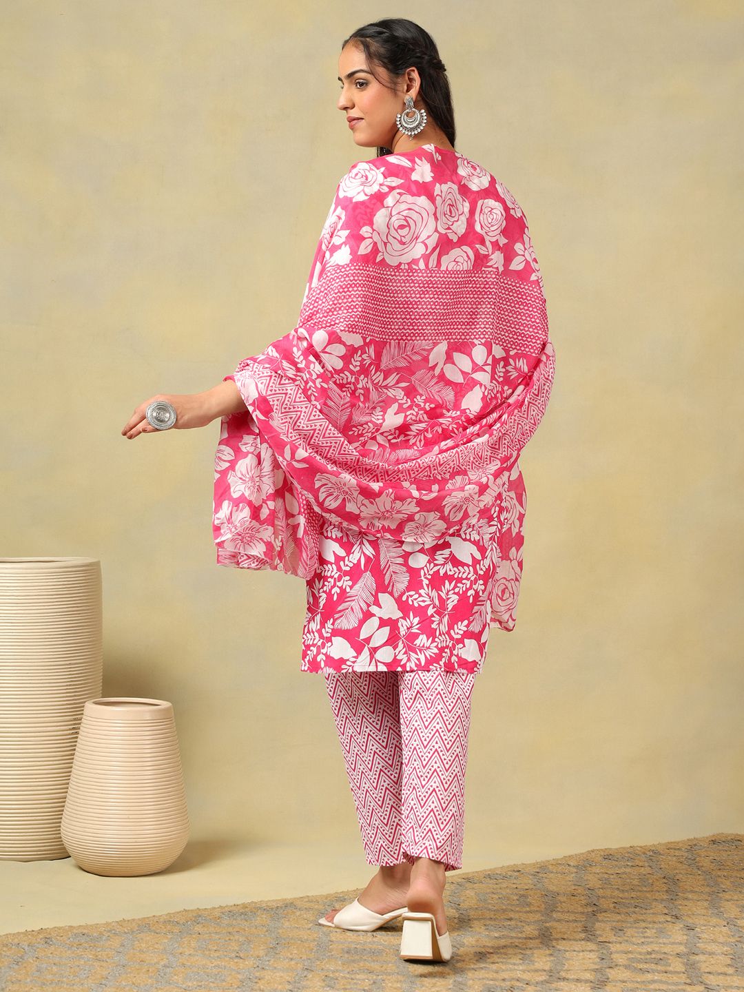 Mamicha Women Floral Printed Regular Mirror Work Pure Cotton Kurta with Trousers & With Dupatta