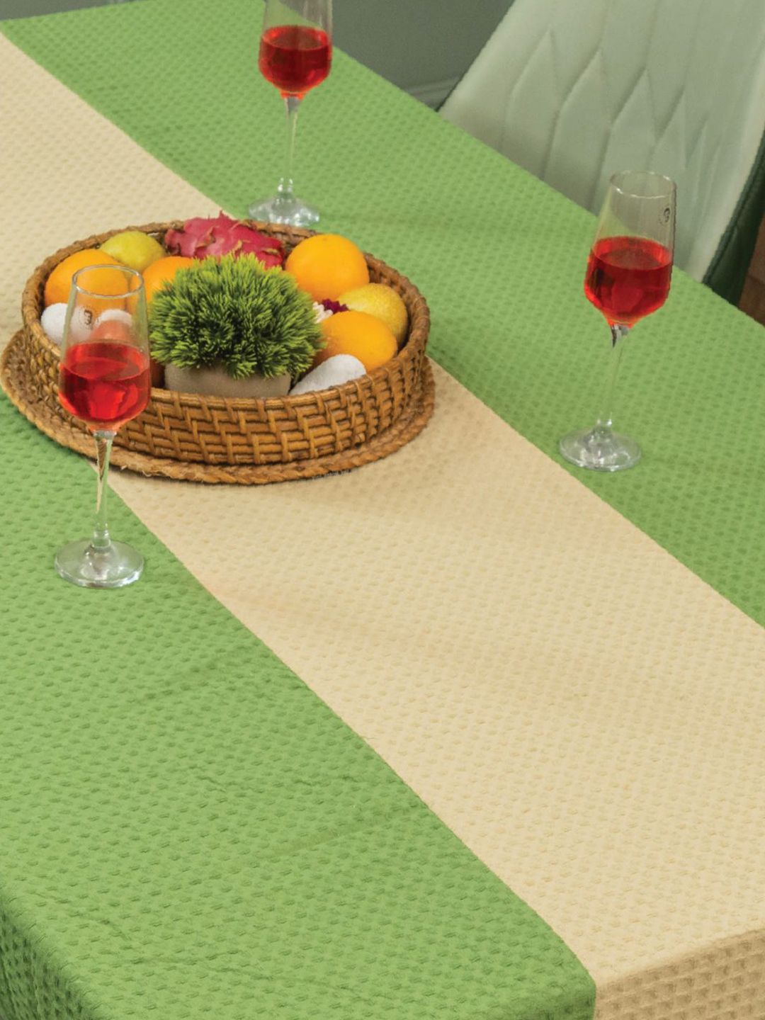 URBAN SPACE Green & Cream Anti-Slip Cotton 4-Seater Table Cover with Textured details