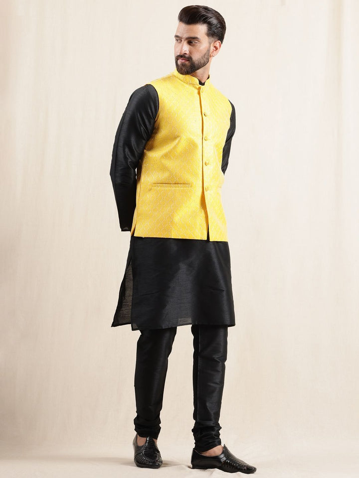 Anouk Mandarin Collar Straight Kurta With Pyjamas