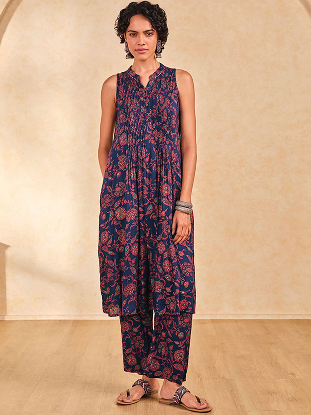 Global Desi Floral Printed Sequinned Mandarin Collar Sleeveless A-Line Kurta With Palazzo