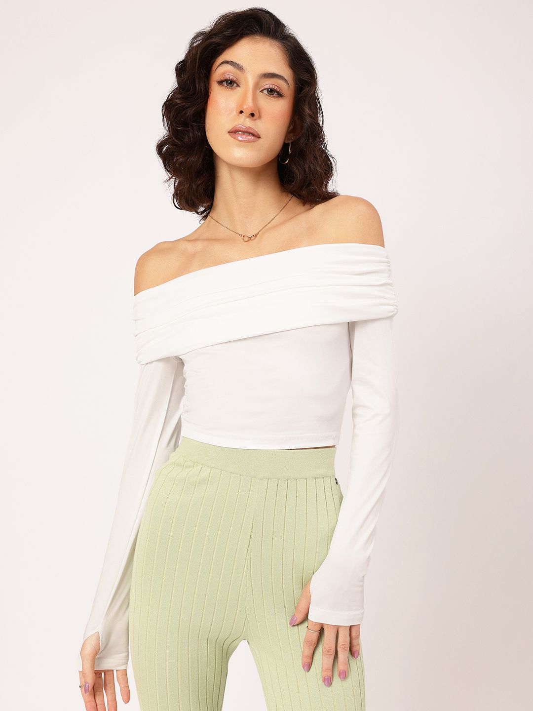 DressBerry Fearless & Fashionable Off Shoulder Fitted Full Sleeves Top