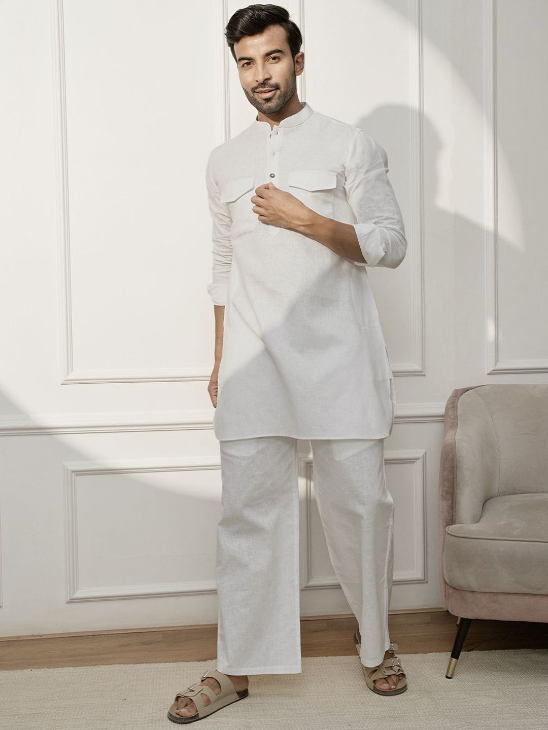 VASTRAMAY Men Regular Mandarin Collar Kurta with Trousers