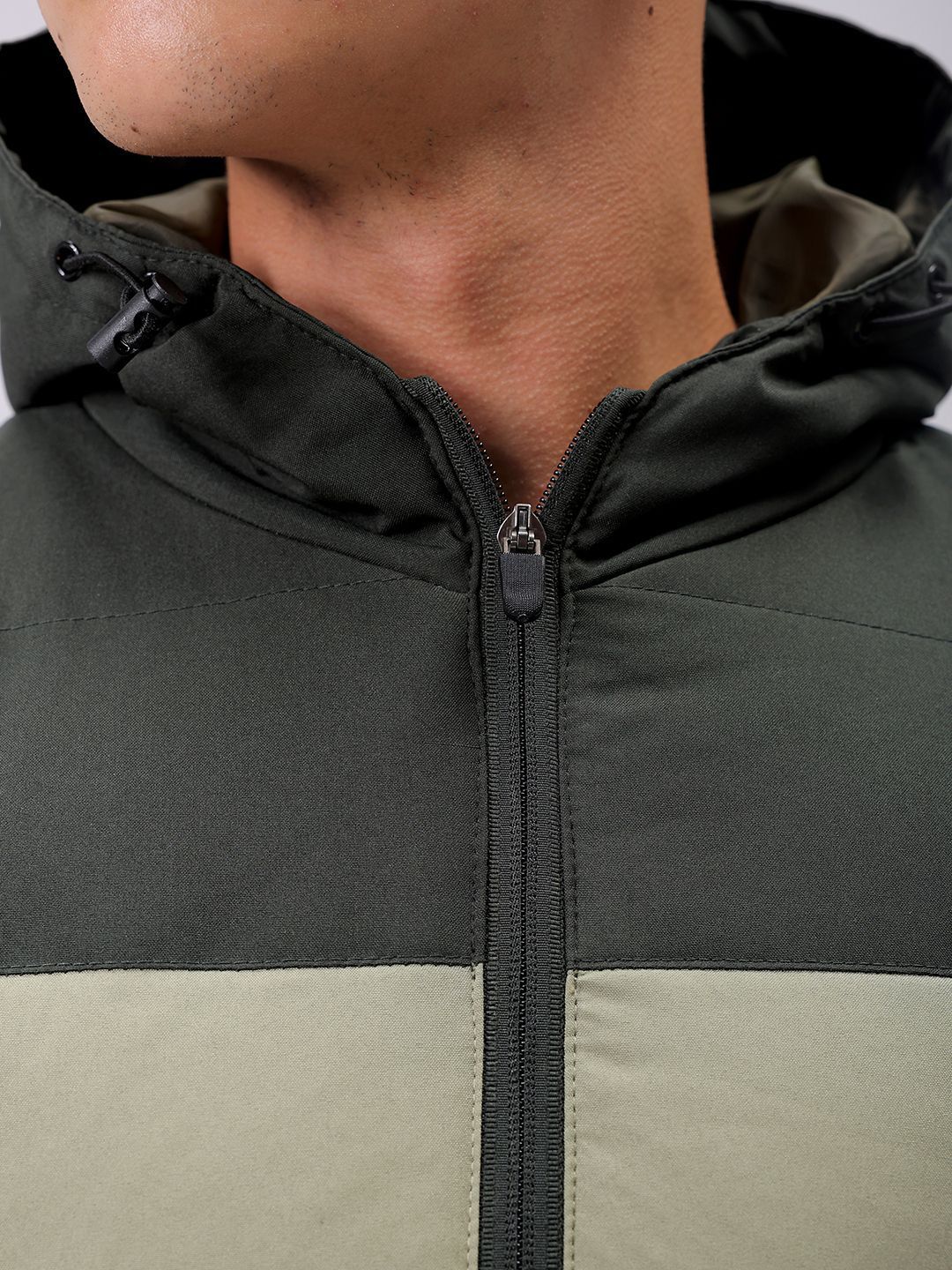 The Indian Garage Co Men Hooded Colourblocked Slim Fit Puffer Jacket