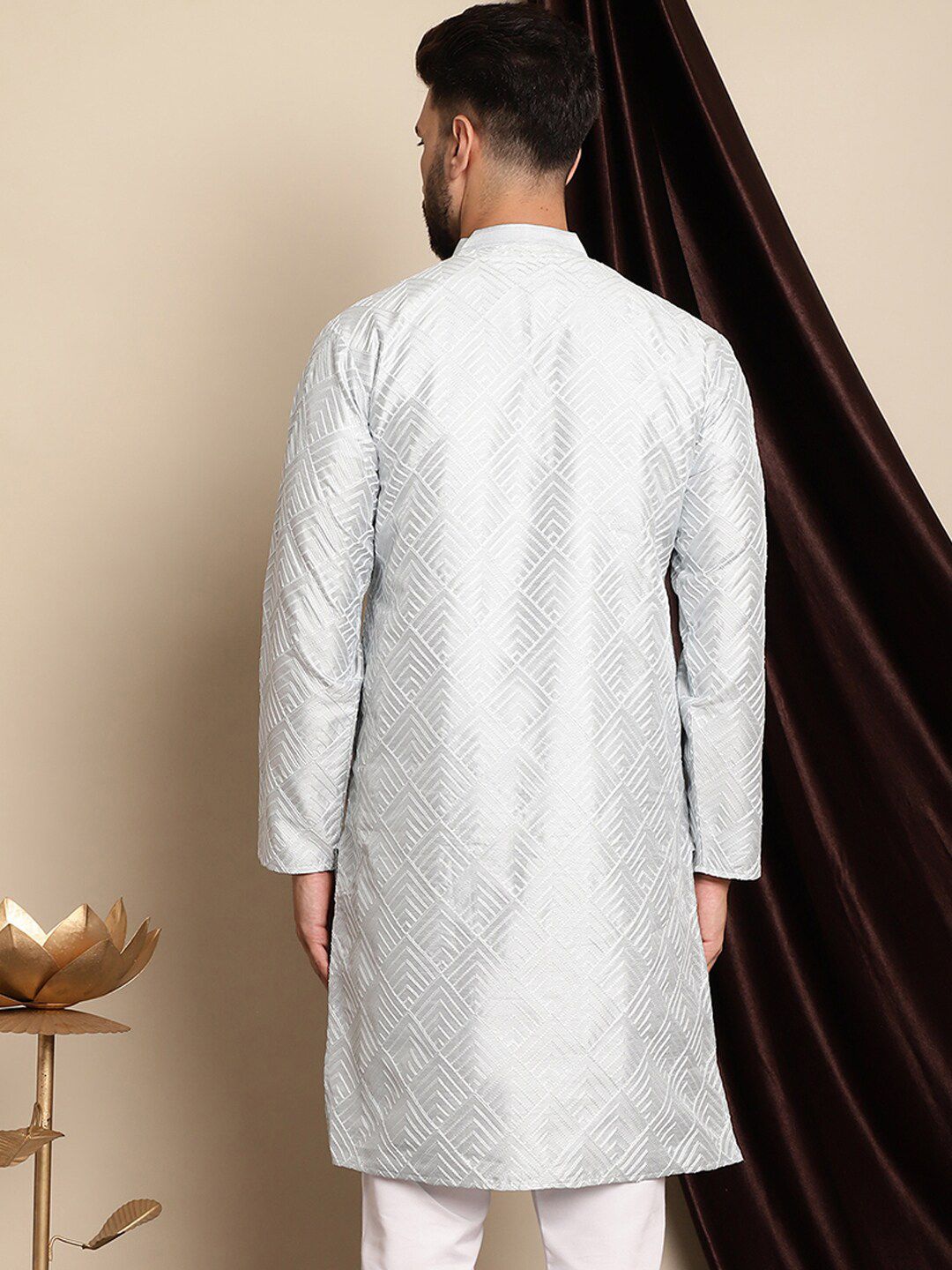 Anouk Geometrik Bersulam Kolar Sutera Kapas Kurta Biasa