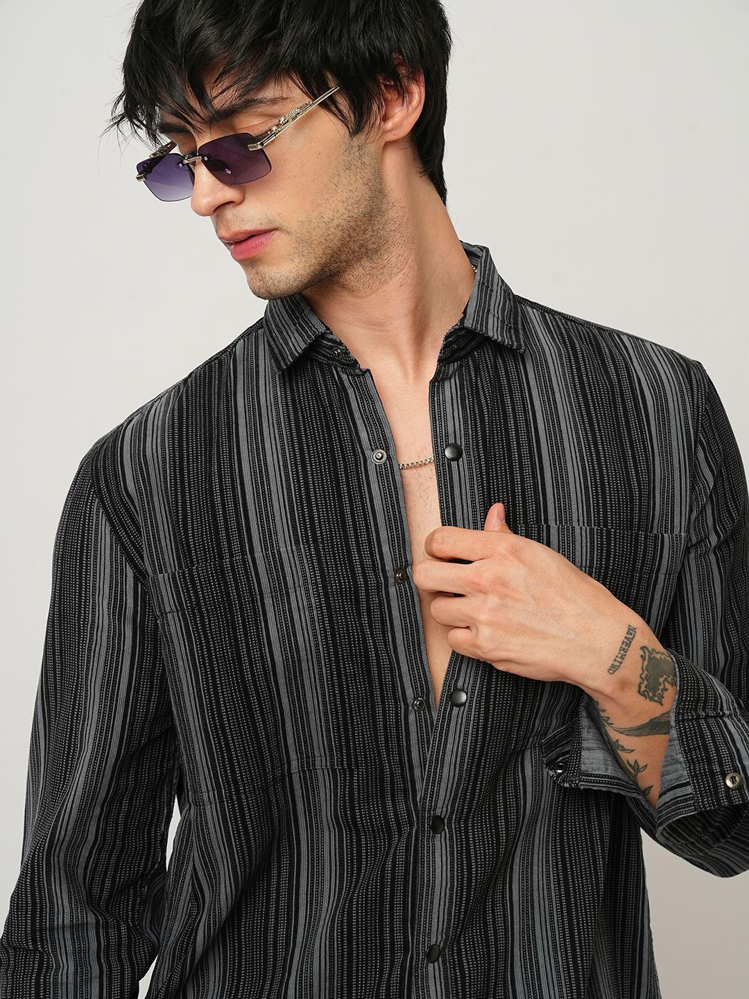 VASTRADO Men Classic Spread Collar Vertical Striped Cotton Slim Fit Casual Shirt