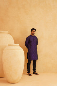 SOJANYA Geometric Printed Mandarin Collar Jacquard Silk Straight Long Kurta