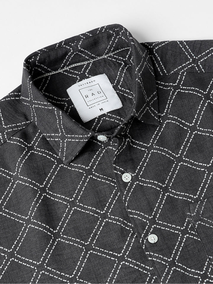 VASTRADO Men Classic Slim Fit Geometric Printed Casual Shirt