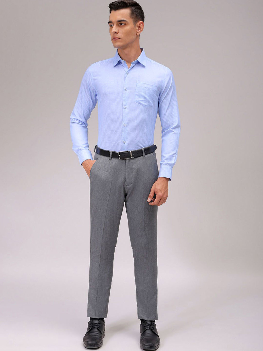 The Indian Garage Co. X Luxe Men Cutaway Collar Solid Slim Fit Formal Shirt