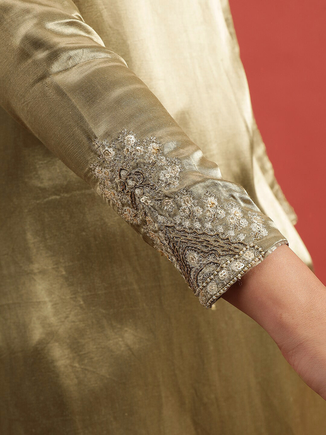 Folk Song  Gold-Toned Floral Embroidered Round Neck Sequinned Straight Kurta