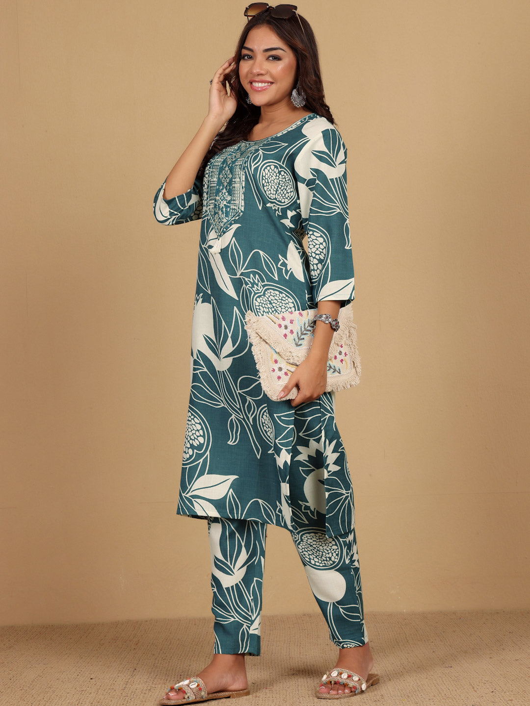 Varanga Floral Printed Round Neck Thread Work Straight Kurta With Trousers