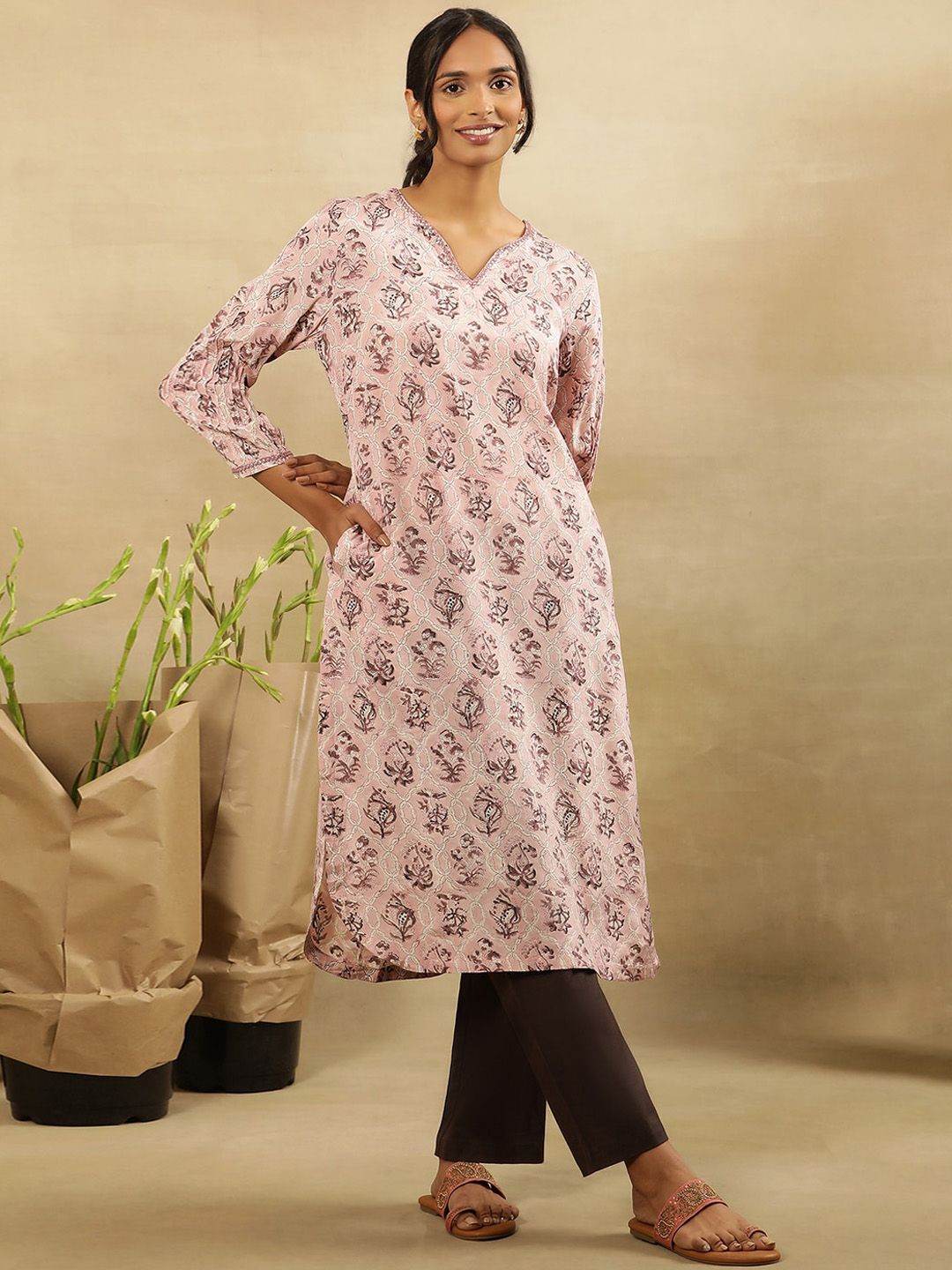 W Floral Printed V-Neck Mirror Work Kurta