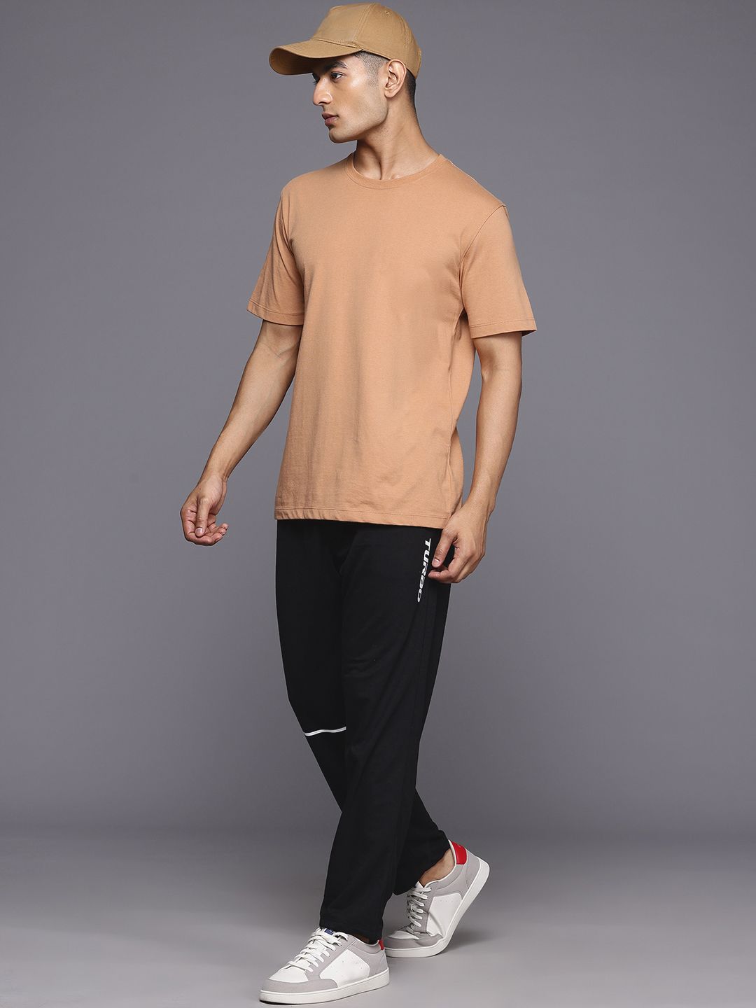 HRX by Hrithik Roshan Men Regular-Fit Brand-Logo Print Track Pant