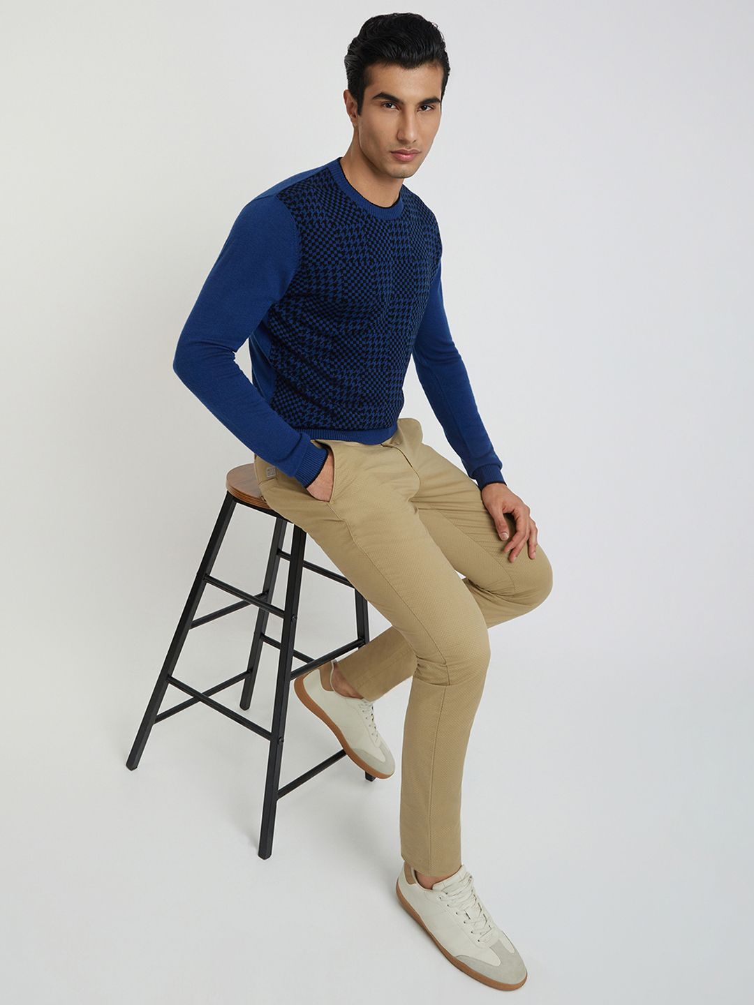 Raymond Men Blue & Black Checked Pullover