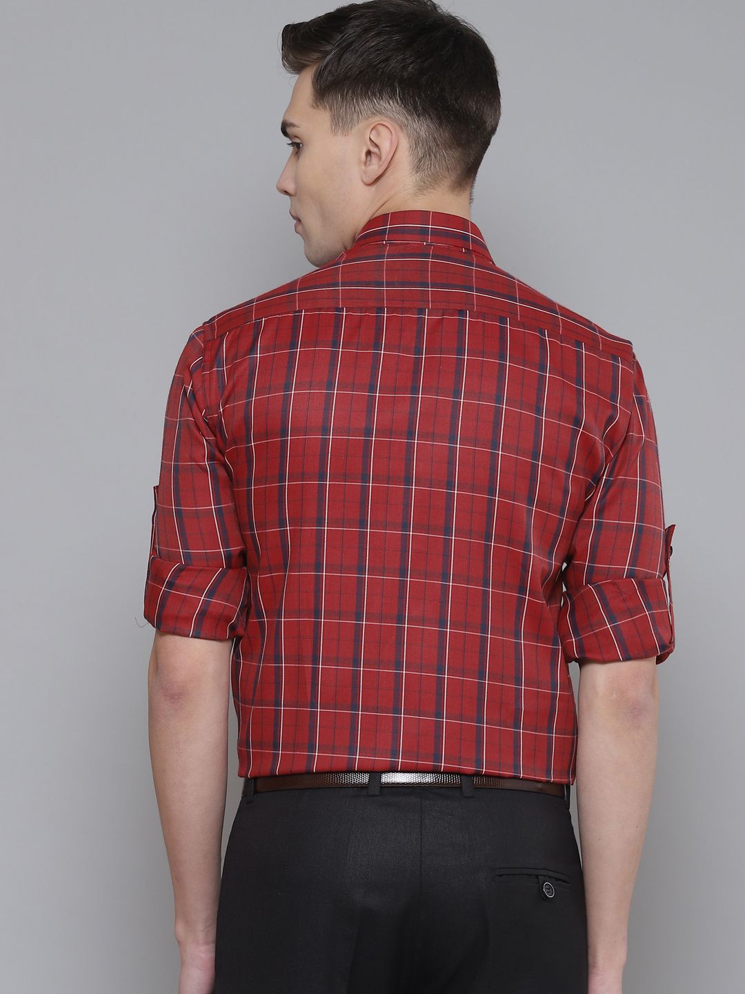 DENNISON Men Red Smart Slim Fit Checked Formal Shirt