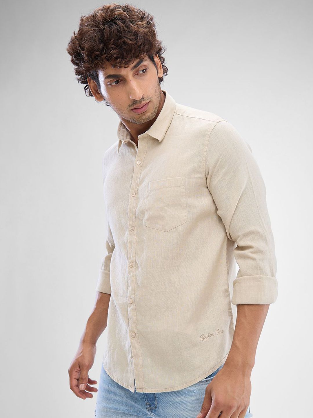 SPYKAR Men Slim Fit Opaque Solid Spread Collar Casual Shirt