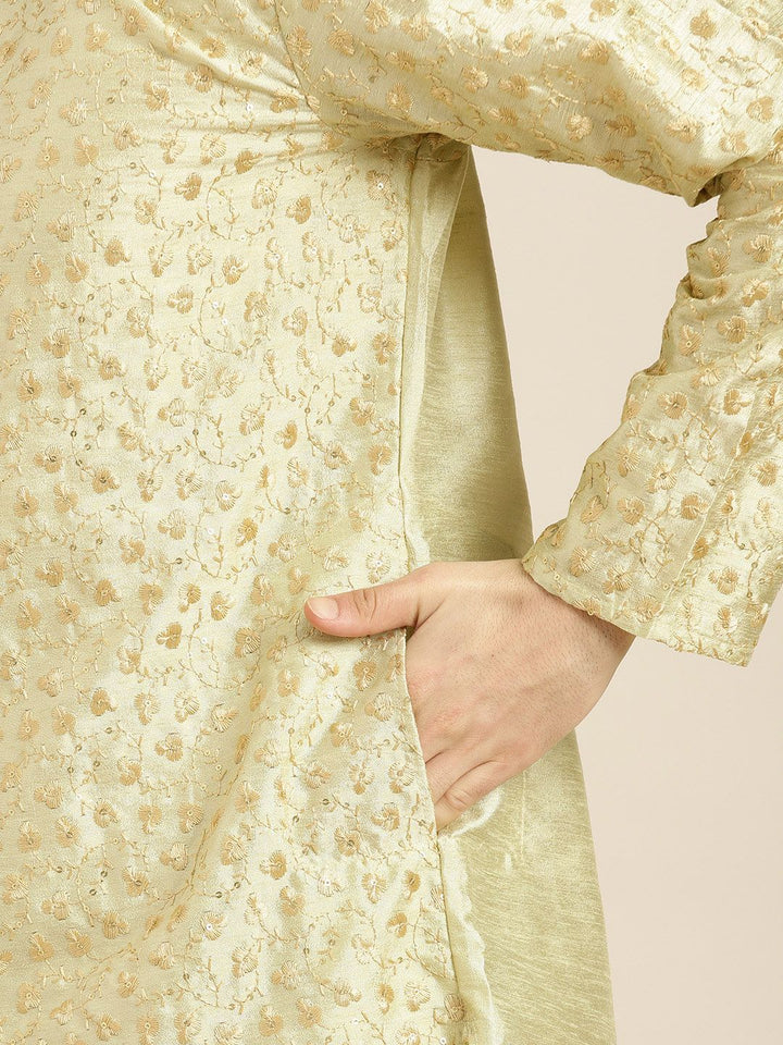SOJANYA Men Green & Gold-Toned Floral Kurta