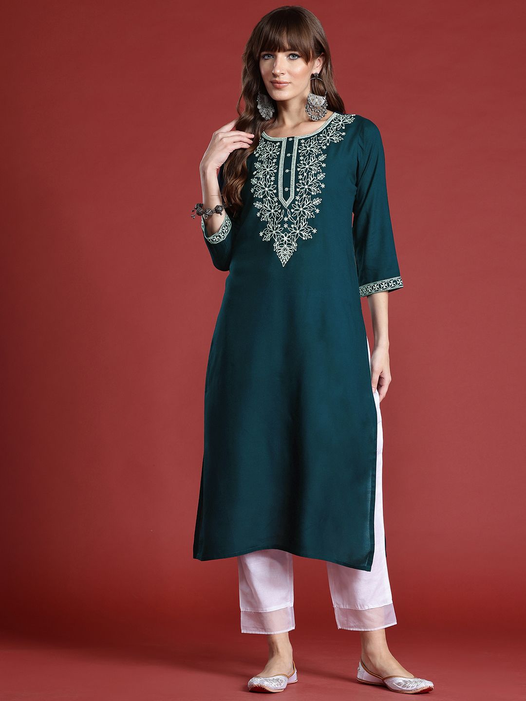 Indo Era Women Floral Embroidered Thread Work Kurta