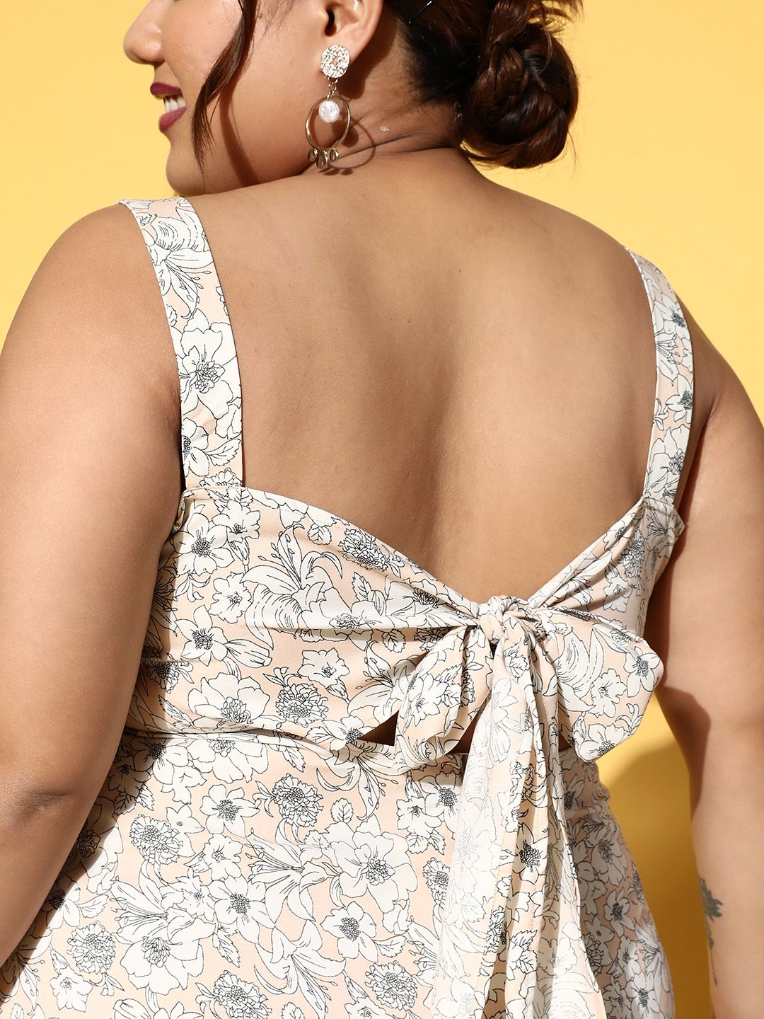 Berrylush Curve Beige & Black Floral Crepe A-line Midi Dress