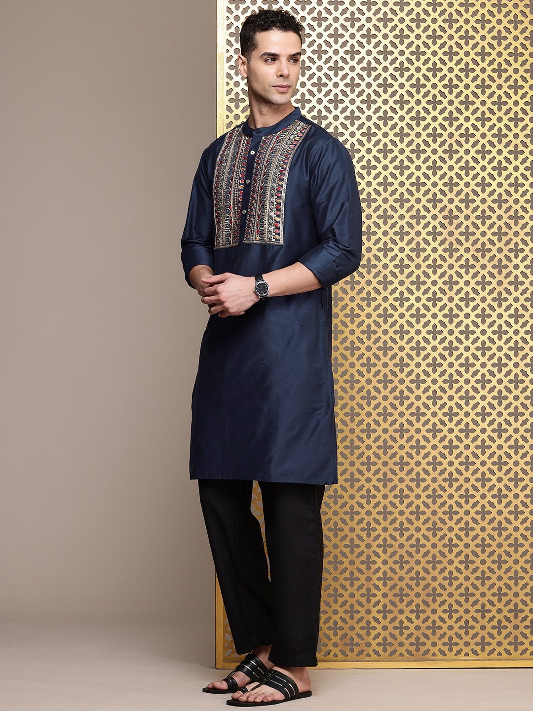 House of Pataudi Jashn Ethnic Motifs Yoke Design Indigo Zari Work Kurta