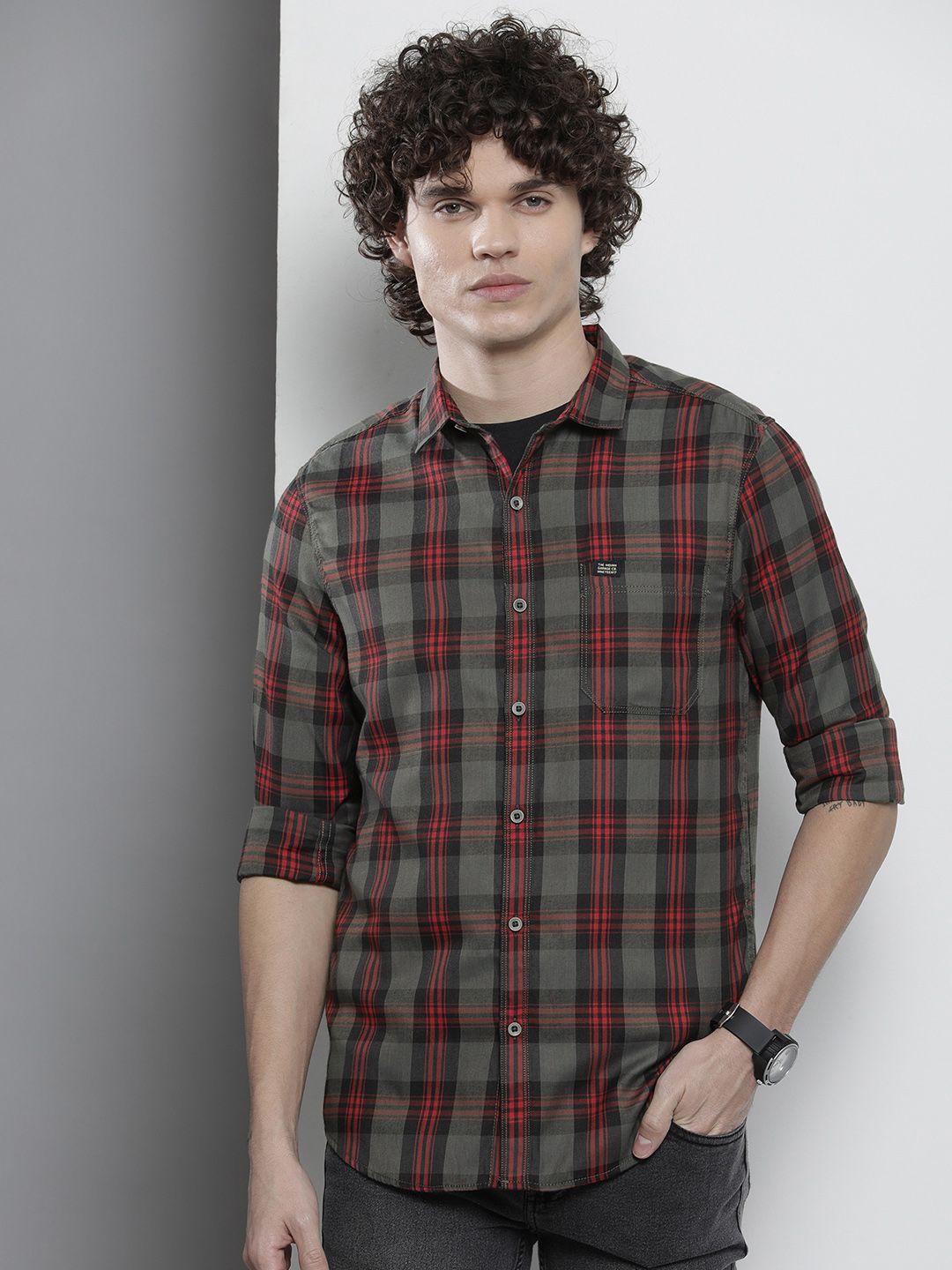 The Indian Garage Co Men Regular Fit Checked Casual Shirt