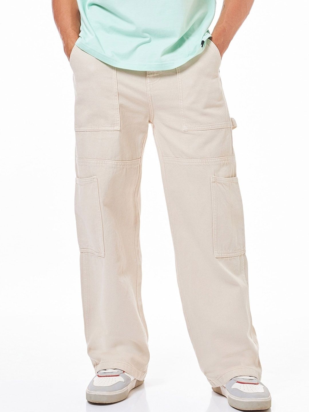 Bewakoof Men Straight Fit Cargo Carpenter Jeans