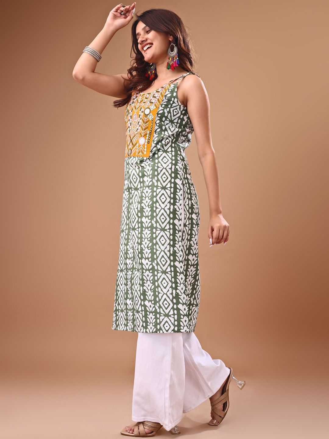 KALINI Women Dyed Patchwork Kurta