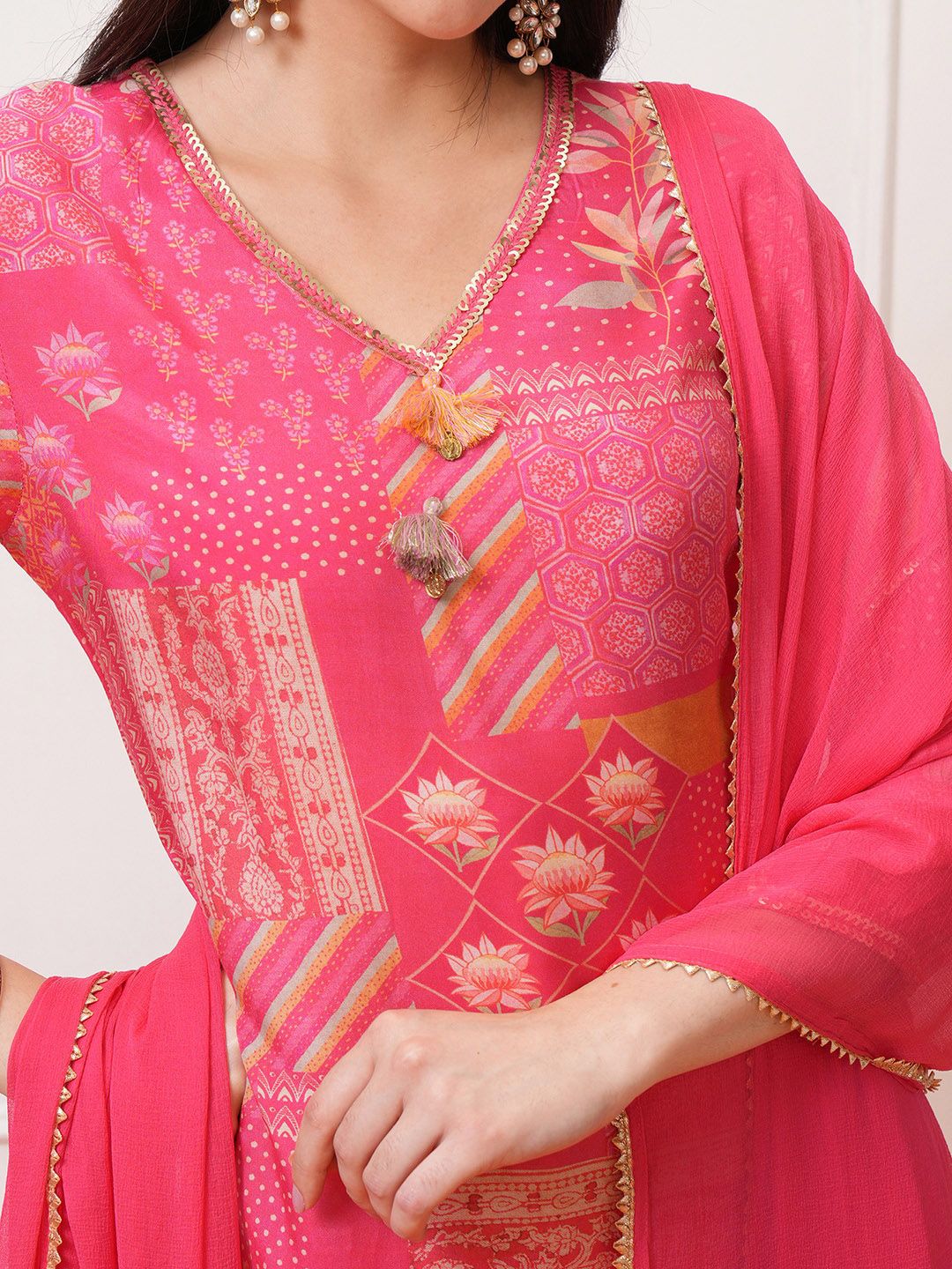 Vishudh Floral Printed Regular Sequinned Kurta with Trousers & With Dupatta