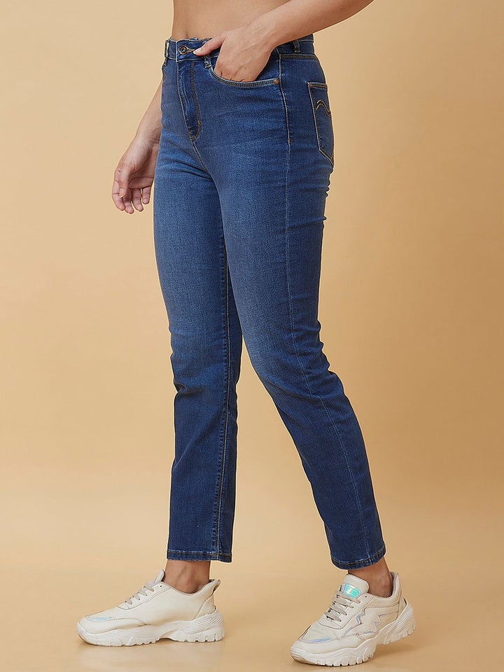 Being Human Women Slim Fit Clean Look Light Fade Jeans