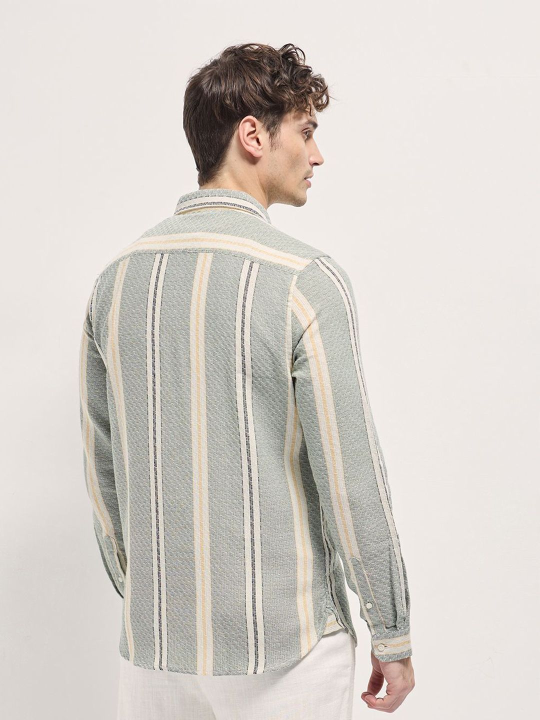 THE BEAR HOUSE Men Striped Spread Collar Slim Fit Casual Shirt