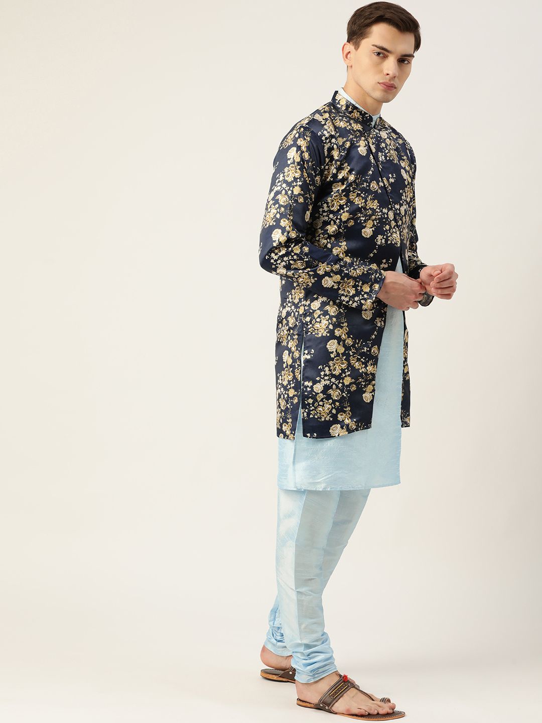 SOJANYA Men Blue & Beige Floral Printed Kurta with Churidar