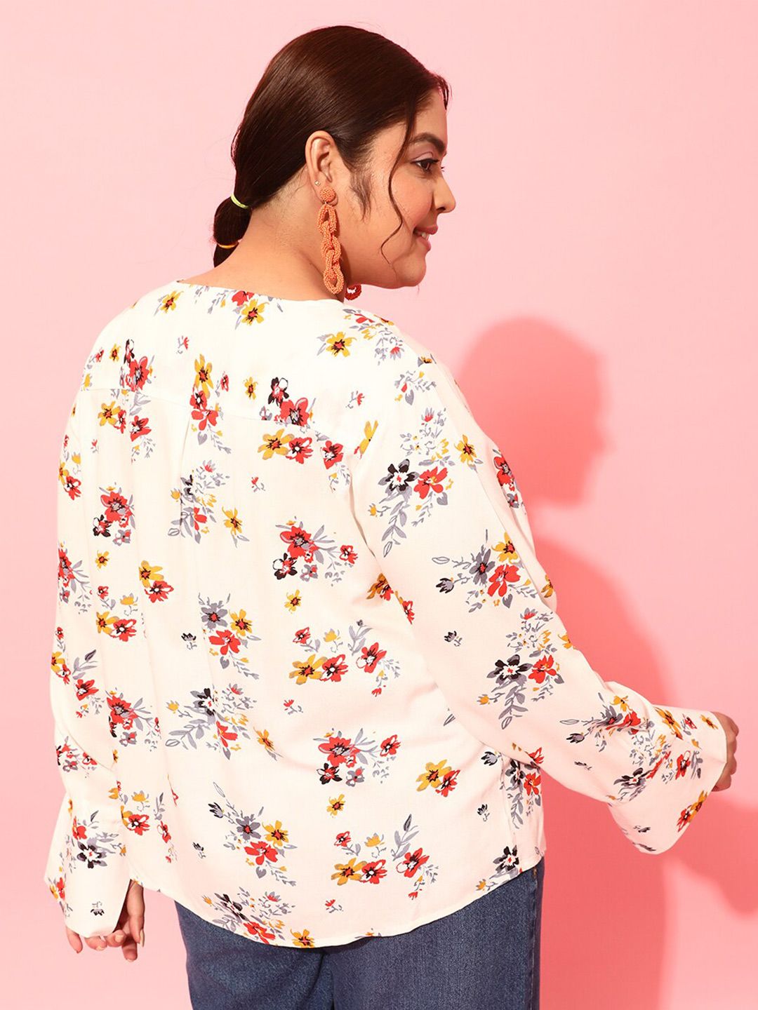 CURVY STREET Plus Size Floral Printed Round Neck Crepe Top