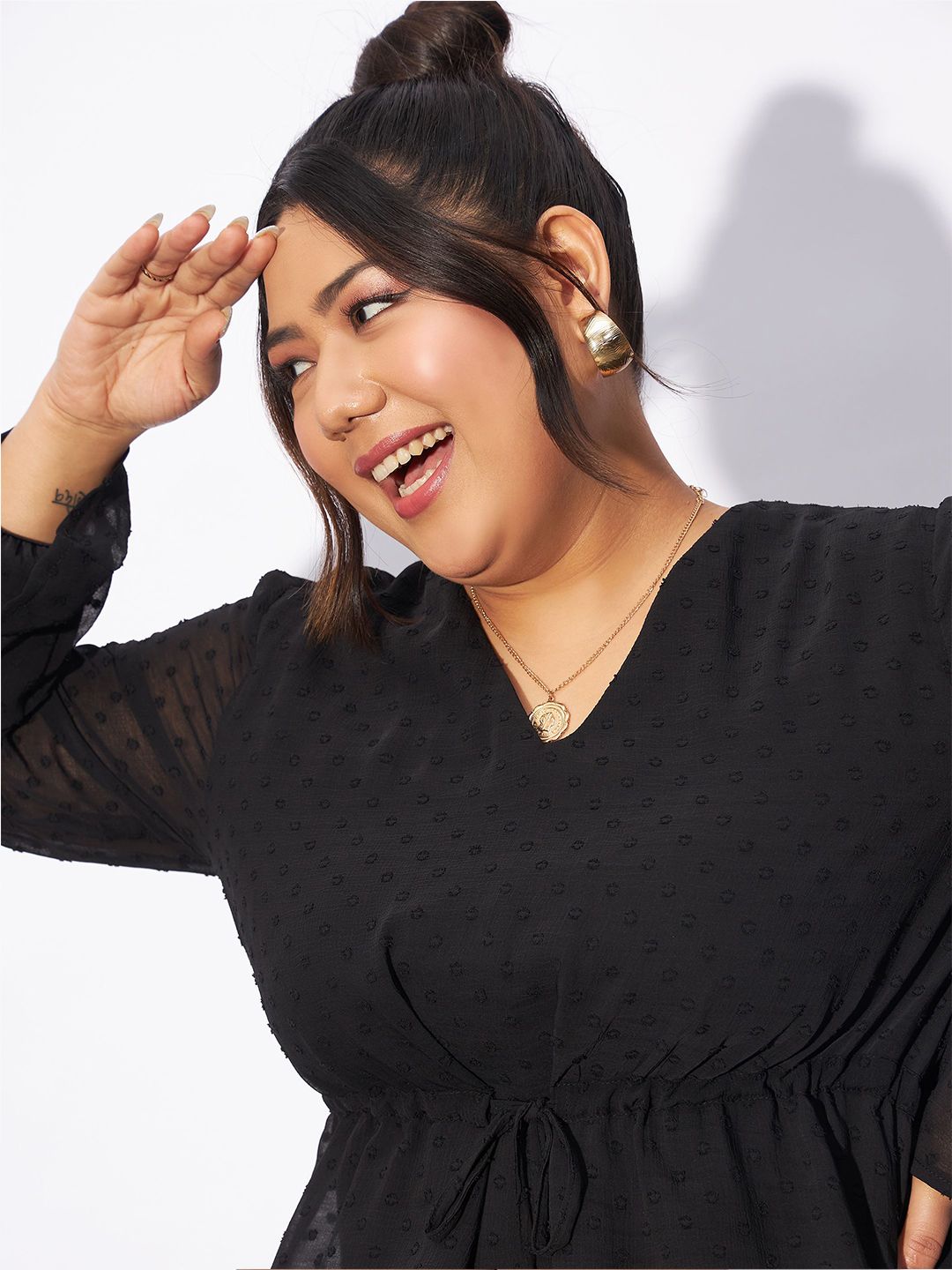 SASSAFRAS Curve Plus Size Self Design V-Neck Peplum Top