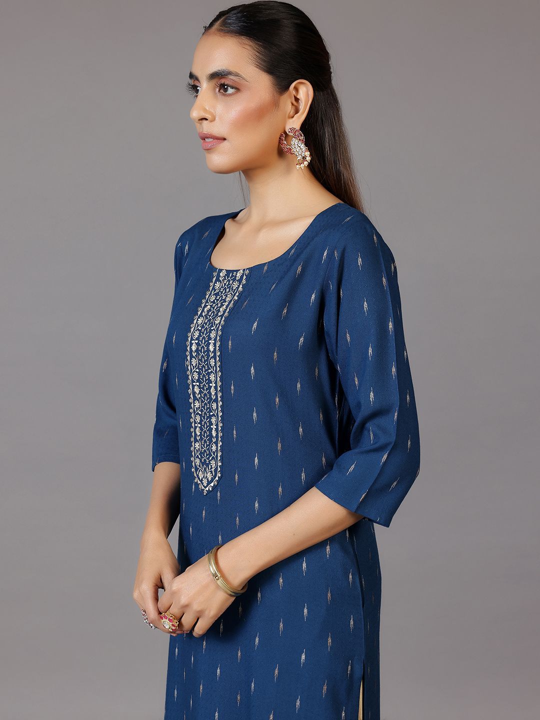Libas Women Yoke Design Thread Work Dobby Kurta