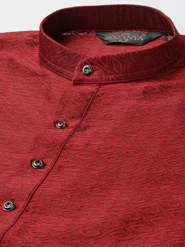 SOJANYA Men Maroon Woven Design Straight Kurta