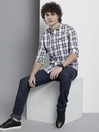 The Indian Garage Co Men Checked Casual Shirt