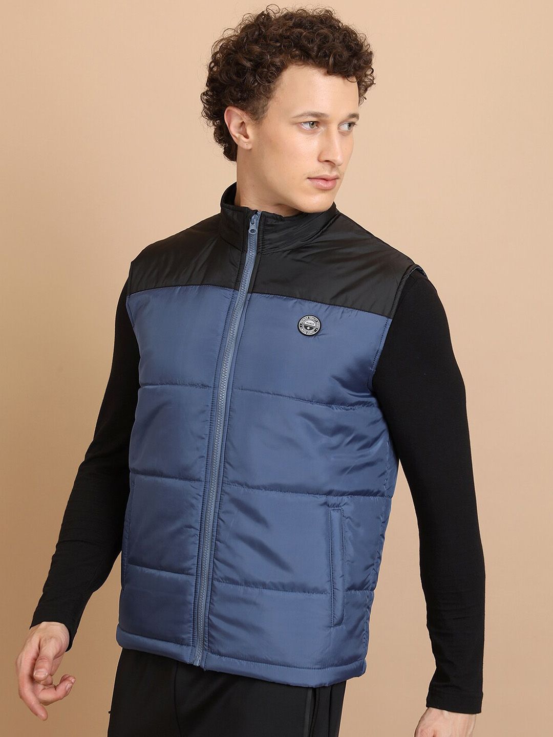 HIGHLANDER Colourblocked Mock Collar Padded Jacket