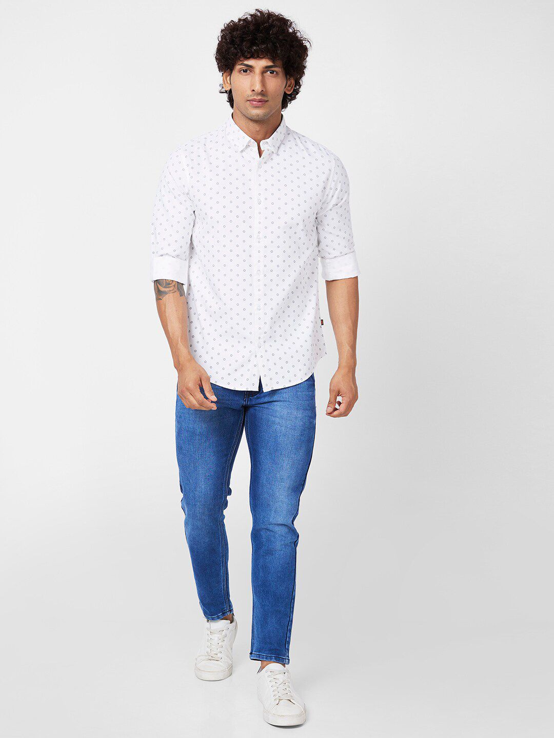 SPYKAR Slim Fit Opaque Conversational Printed Cotton Casual Shirt