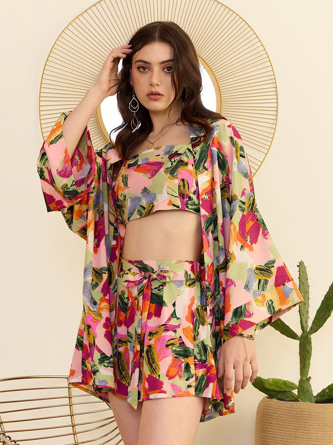 Berrylush Printed Top & Shorts With Shrug