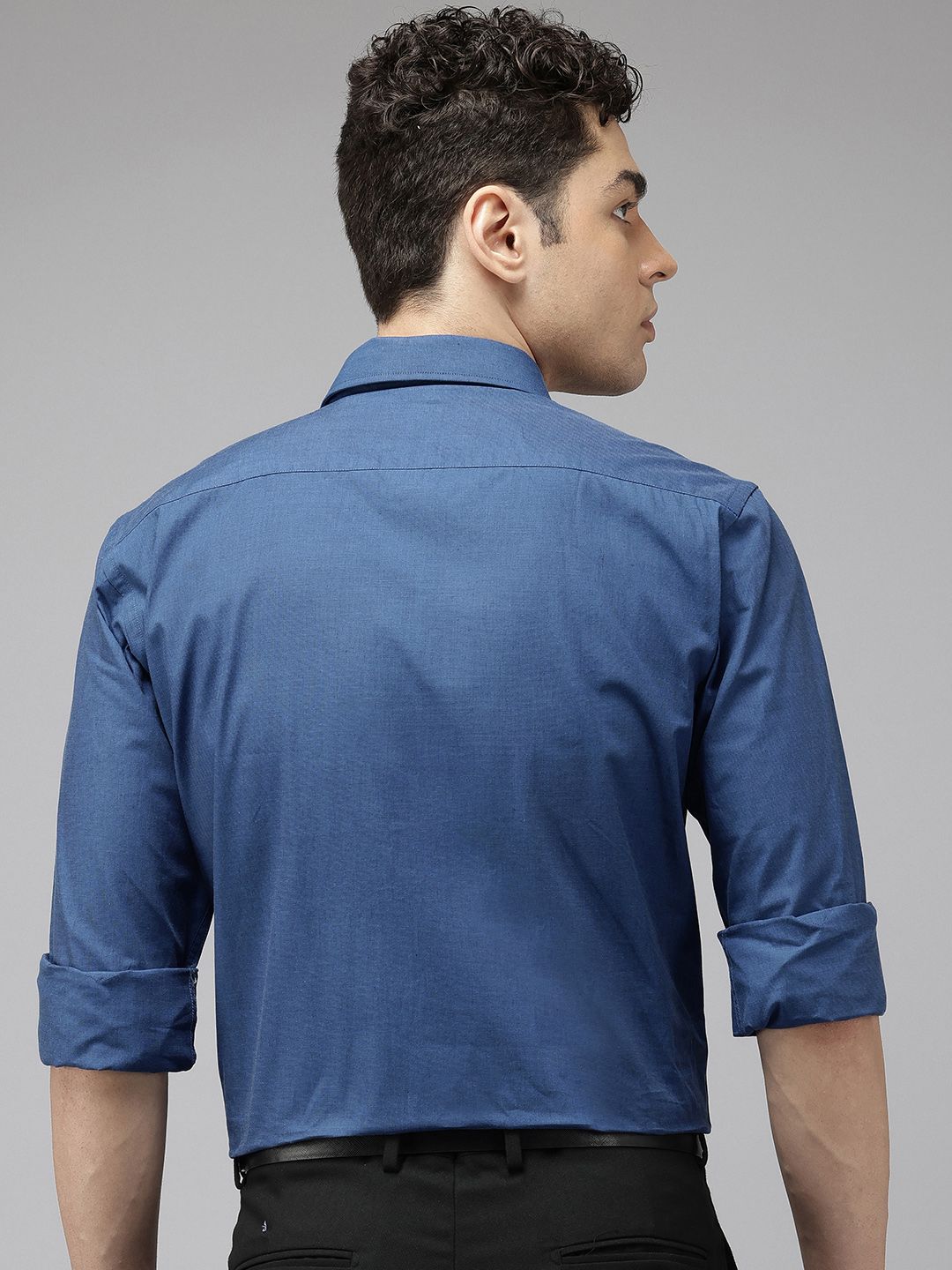 Park Avenue Slim Fit Cutaway Collar Pure Cotton Formal Shirt