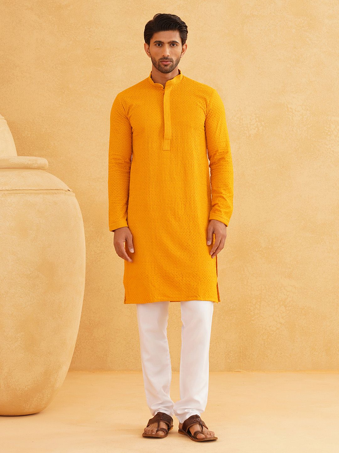 SOJANYA Kolar Mandarin Sulam Kurta Pure Cotton