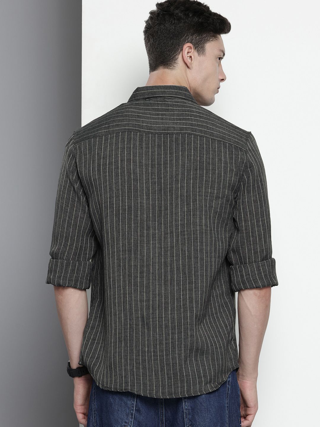 The Indian Garage Co Slim Fit Opaque Striped Casual Shirt